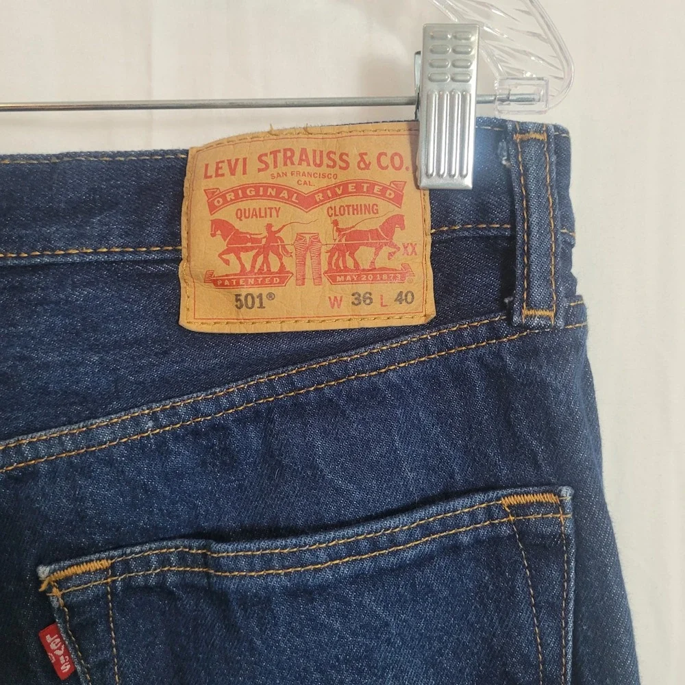 Levis 501 Original Fit Dark Wash Indigo Straight Leg Jeans Mens 36x40 Distressed